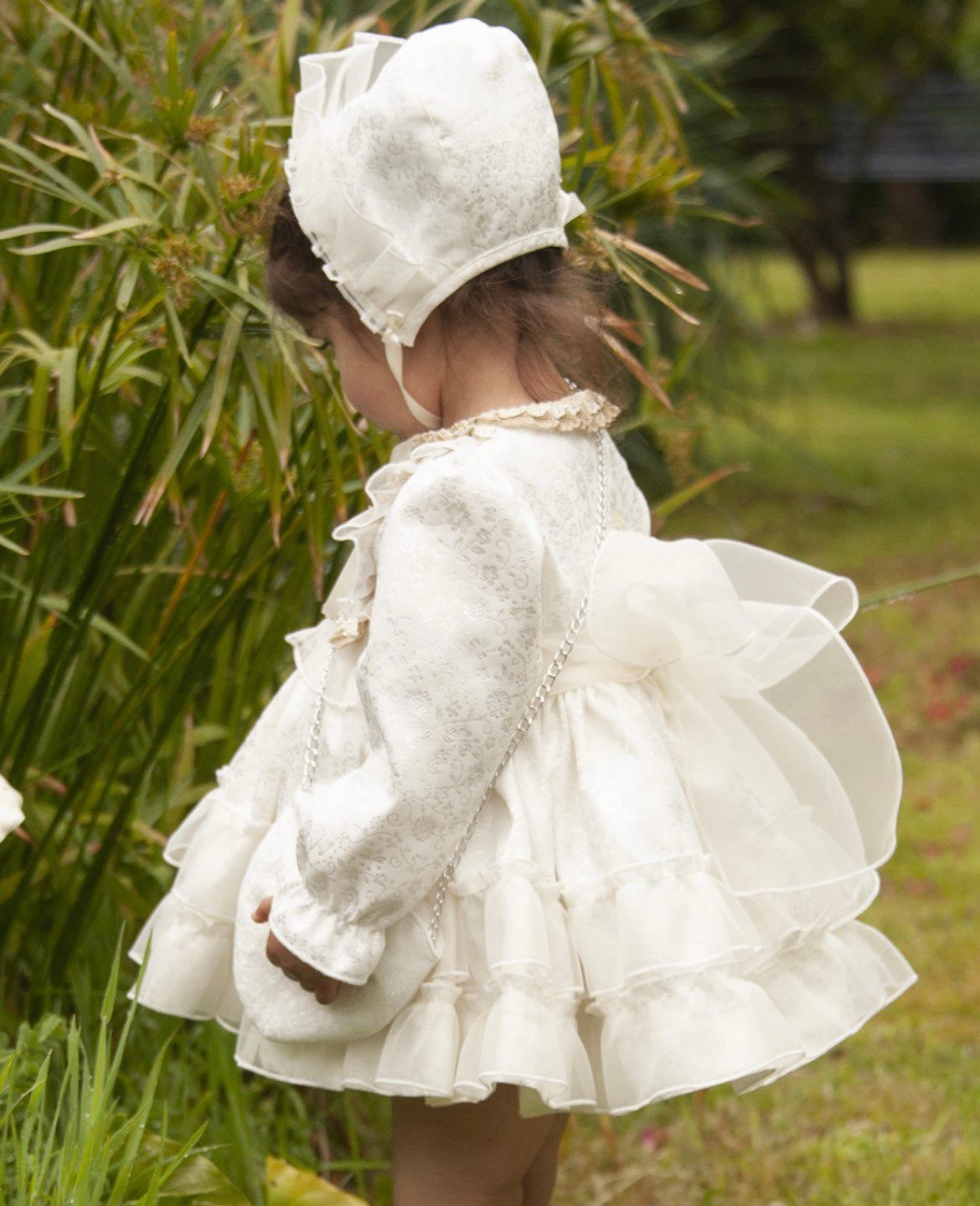 Cream Lace Puffabll Dress