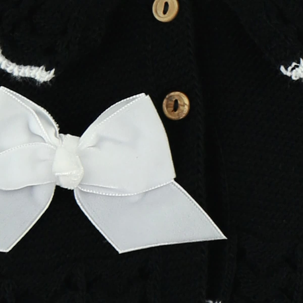 Black & white 2 piece knitted set.