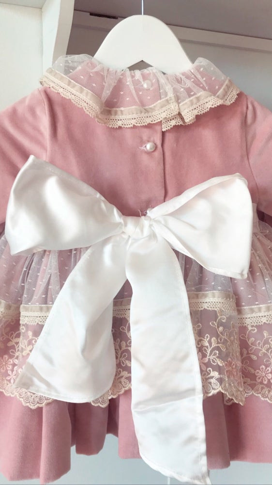 Dusky lace dream puffball